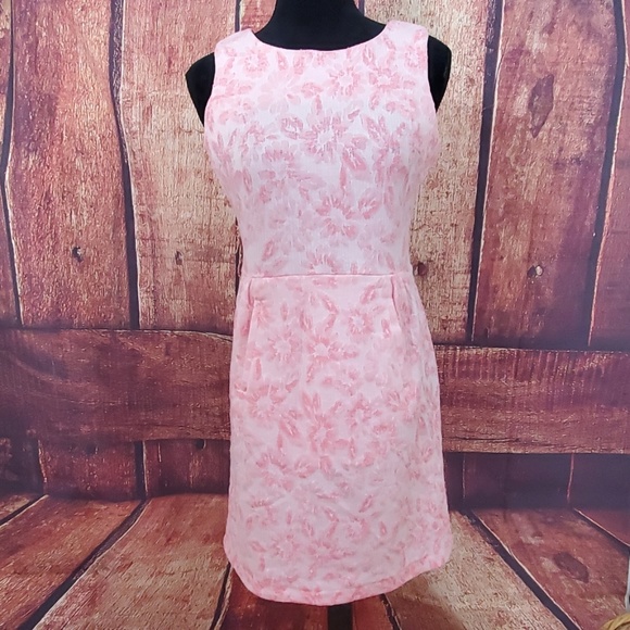 Tyler Boe Dresses & Skirts - Tyler Boe Sleeveless pink dress
